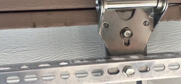 commercial garage door hinges repair in New Westminster
